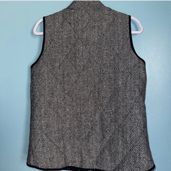 Katydid women’s M Black and white jacket - Picture 7 of 7